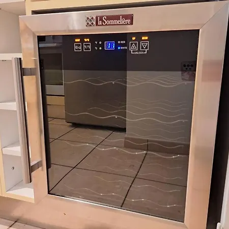 Apartment Aux Portes De Paris Et 5 Minutes Du Metro Charenton-le-Pont